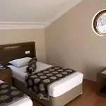 بن فالي أولودينيز 4*