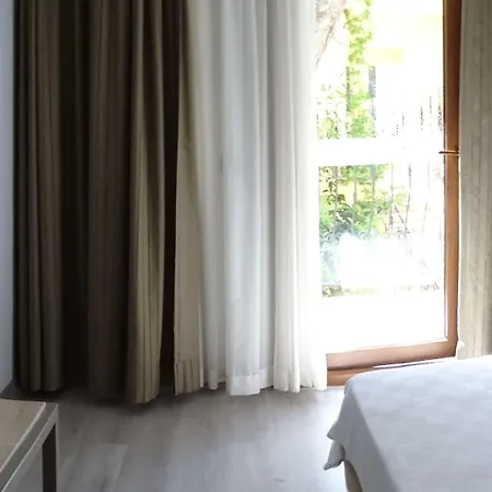 Pine Valley Отель Олудениз