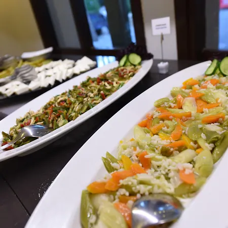 Отель Pine Valley