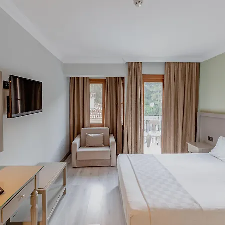 Pine Valley Отель Олудениз