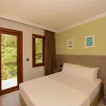 Ξενοδοχείο Pine Valley 4*