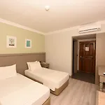 Pine Valley Ολουντενίζ