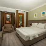 Pine Valley Ξενοδοχείο Ολουντενίζ