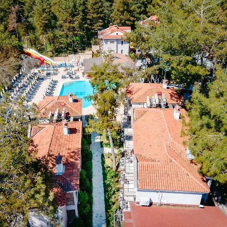 Pine Valley Hotell 4*