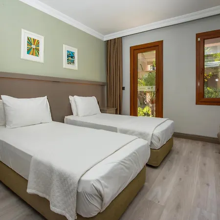 Hotell Pine Valley Öludeniz