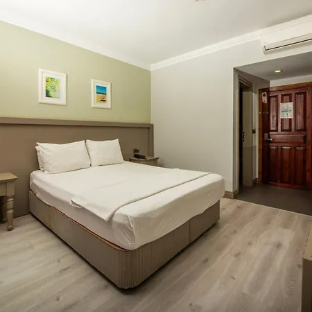 欧鲁万盛酒店 4*