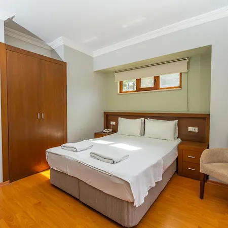 Pine Valley Hotell 4*