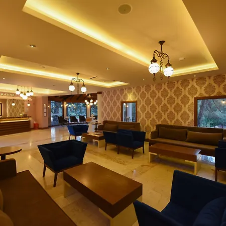 Pine Valley Hotel