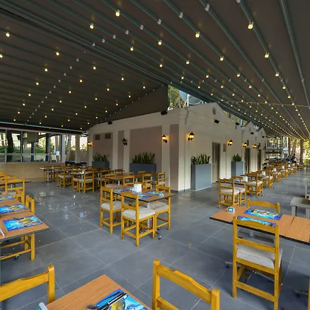 Pine Valley Hotell 4*