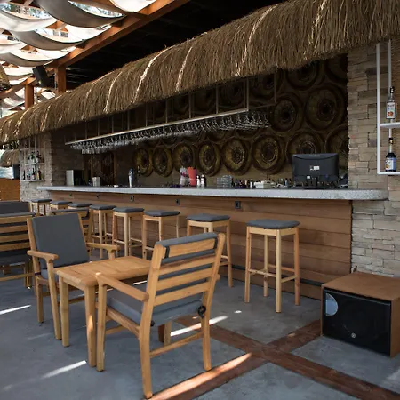 欧鲁万盛酒店 4* 厄吕代尼兹