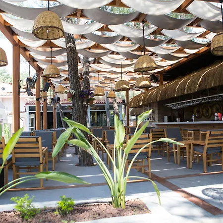 Hotell Pine Valley Öludeniz