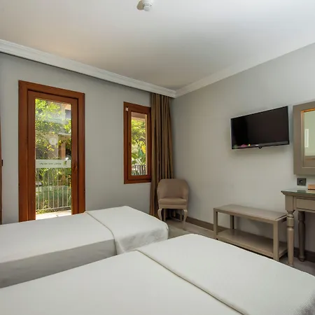 Pine Valley Hotel