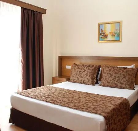 Pine Valley Hotel