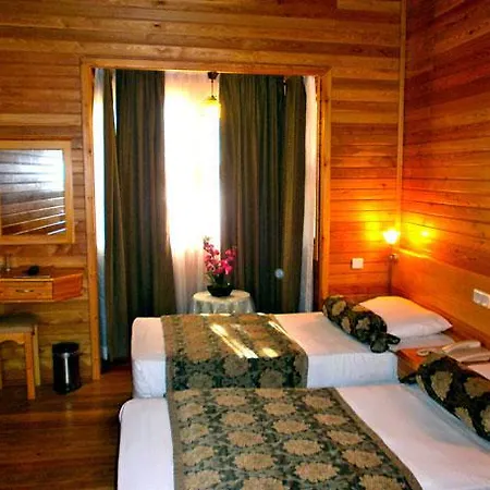 Pine Valley Hotel 4*