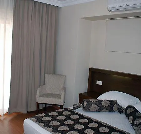 Pine Valley Hotel 4*