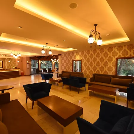 Hotel Pine Valley 4*