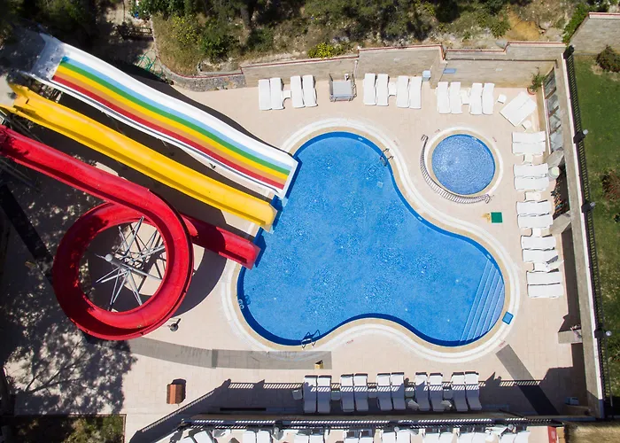 Pine Valley מלון